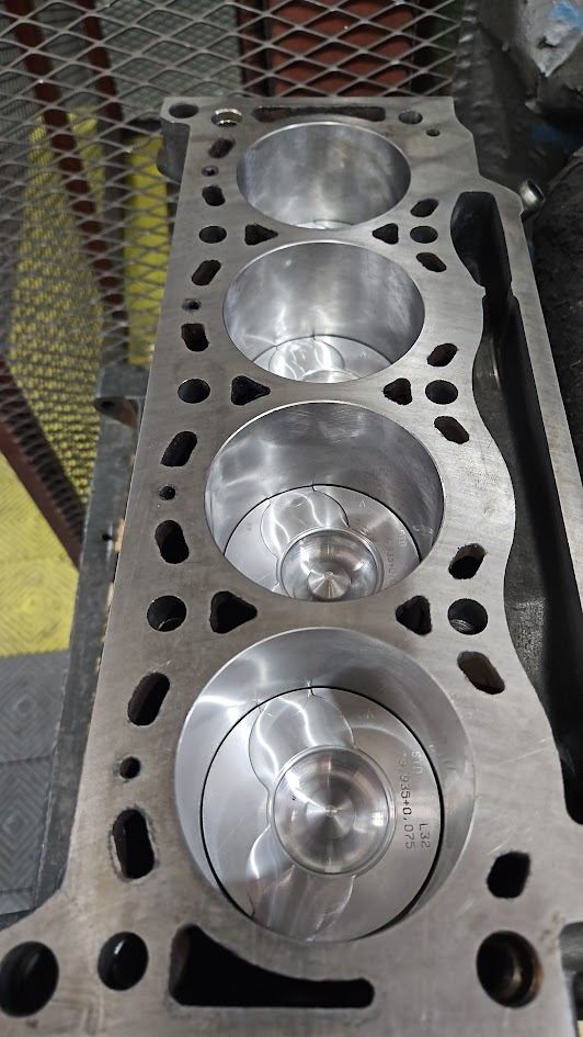 Detalle de motor — Rectificaciones Orazi, Rosario