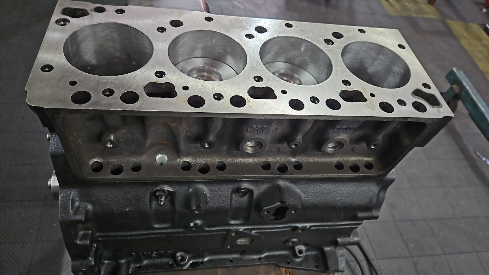Motor naftero — Rectificaciones Orazi, Rosario